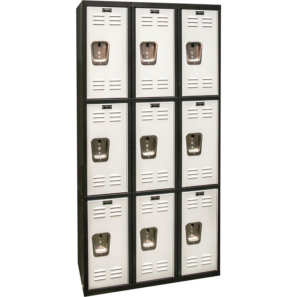 Horizontal Locker: Latch