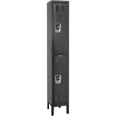 Horizontal Locker: Latch