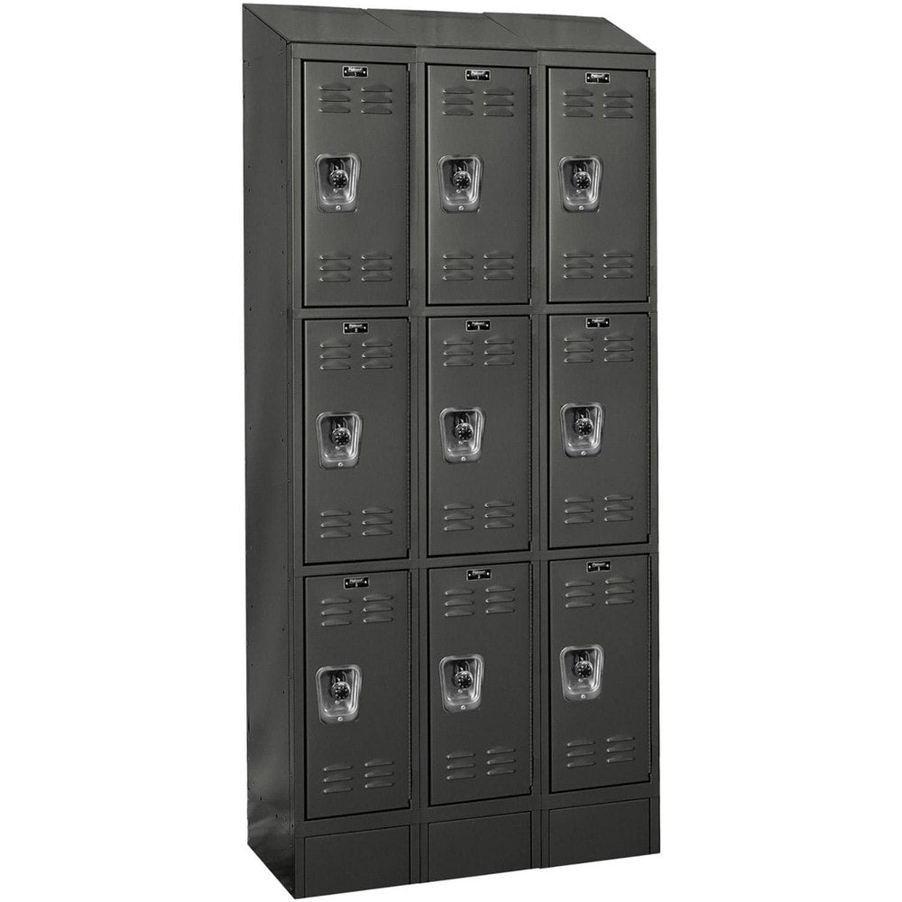 Horizontal Locker: Latch