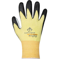 Cut, Puncture & Abrasion-Resistant Gloves: Superior Glove Works SKFGFNLTC, Size Medium, ANSI Cut A4, ANSI Puncture 2, Foam Nitrile, ParaActiv