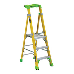 4 Step Fiberglass Step Ladder: Type IAA