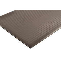 Anti-Fatigue Mat:  5/8" Thick,  Closed Cell Polyvinylchloride,  Beveled Edge,  Light Duty