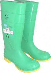 Dunlop Protective Footwear - Men's Size 6 Medium Width Steel Knee Boot - Green, PVC Upper, 16" High, Chemical Resistant, Dielectric, Non-Slip - Caliber Tooling