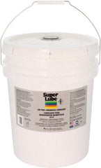 Synco Chemical - 5 Gal Pail, Air Tool Oil - -40°F to 450° - Caliber Tooling