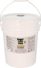 Synco Chemical - 5 Gal Pail, Synthetic Gear Oil - -45°F to 450°F, ISO 460 - Caliber Tooling