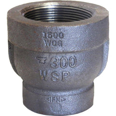 Black Reducing Coupling: 1/2 x 3/8″, 300 psi, Threaded Malleable Iron, Black Finish, Class 300