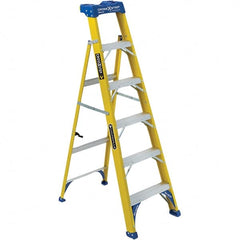 Louisville - 3 Steps, 4' High, Type I Rating, Fiberglass Step Ladder - Caliber Tooling