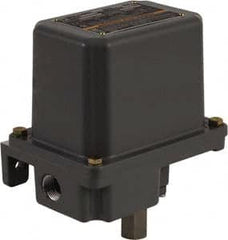 Square D - 7 and 9 NEMA Rated, SPDT, 90 to 2,900 psi, Electromechanical Pressure and Level Switch - Adjustable Pressure, 120 VAC at 6 Amp, 125 VDC at 0.22 Amp, 240 VAC at 3 Amp, 250 VDC at 0.27 Amp, 1/4 Inch Connector, Screw Terminal, For Use with 9012G - Caliber Tooling