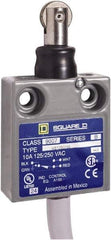 Square D - SPDT, NC/NO, Prewired Terminal, Roller Plunger Actuator, General Purpose Limit Switch - 1, 2, 4, 6, 6P NEMA Rating, IP67 IPR Rating, 80 Ounce Operating Force - Caliber Tooling