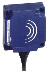 Telemecanique Sensors - PNP, NC, Flat, Inductive Proximity Sensor - 3 Wires, IP68, 12 to 24 VDC, 40mm Wide - Caliber Tooling