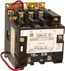 Square D - 3 Pole, 550 Coil VAC at 50 Hz and 600 Coil VAC at 60 Hz, 9 Amp NEMA Contactor - Open Enclosure, 50 Hz at 550 Hz VAC and 60 Hz at 600 VAC - Caliber Tooling