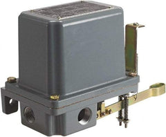 Square D - 4 NEMA Rated, DPST-DB, Float Switch Pressure and Level Switch - 575 VAC, Line-Load-Load-Line Terminal - Caliber Tooling