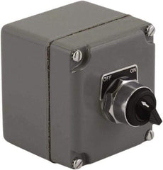 Schneider Electric - 1 Operator, Pushbutton Control Station - Start (Legend), Momentary Switch, NO/NC Contact, NEMA 1, 13, 3, 4 - Caliber Tooling