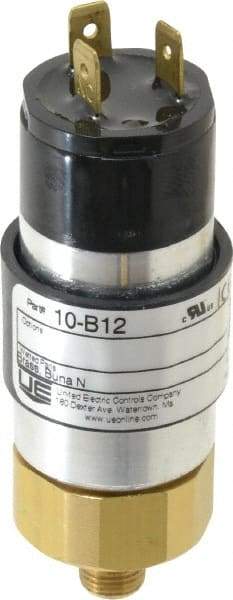 United Electric Controls - 2,500 Max psi, Compact Cylindral Pressure Switch - 1/4 Thread - Caliber Tooling