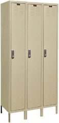 Hallowell - 3 Door, 1 Tier, Electronic Access Lockers - Caliber Tooling