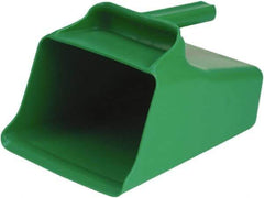 Remco - 128 oz Green Polypropylene Flat Bottom Scoop - 8.7" Wide x 6.7" Deep Bowl, 11" OAL - Caliber Tooling