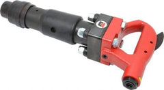 Universal Tool - 2,100 BPM, 3-3/4 Inch Long Stroke, Pneumatic Chipping Hammer - 30 CFM Air Consumption, 3/8 NPT Inlet - Caliber Tooling