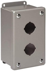 Cooper B-Line - 1 Hole, 1.203 Inch Hole Diameter, Stainless Steel Pushbutton Switch Enclosure - 4 Inch High x 3-1/4 Inch Wide x 3 Inch Deep, 12, 13 NEMA Rated - Caliber Tooling