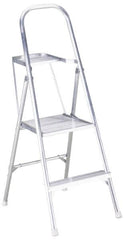 Werner - 4 Steps, 4-1/2' High, Type III Rating, Aluminum Platform Ladder - 200 Lb Capacity, 20" Base Width - Caliber Tooling