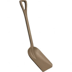 Remco - 14" High x 11" Wide Square Plastic Shovel - 38" Long Plastic D-Grip Handle, No Step - Caliber Tooling