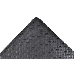 Anti-Fatigue Mat:  900.0000″ Length,  48.0000″ Wide,  9/16″ Thick,  Vinyl,  Beveled Edge,  Heavy Duty Diamond Plates,  Gray,  Dry